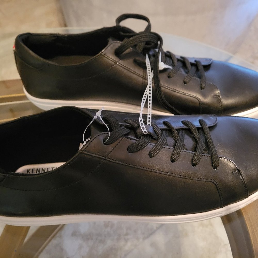 Black Kenneth Cole casual men's sneaker.